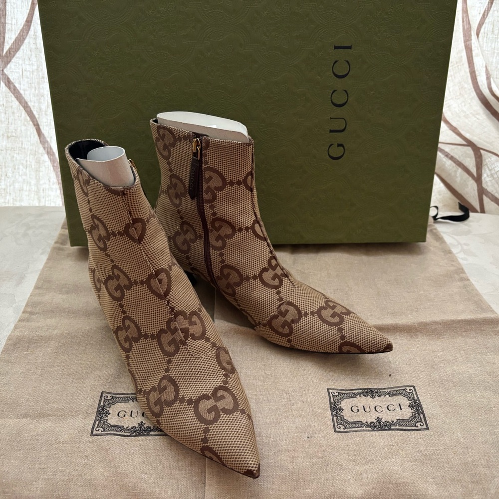 🆕 Gucci GG x Balenciaga Gorgeous Ankle Boots,Like New😍 in Box